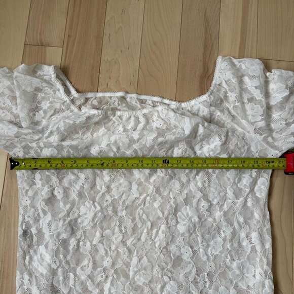 White Lace Boho Top – Off-Shoulder Romantic Flowy Blouse - Picture 5 of 8